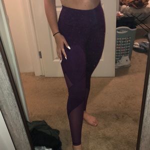 VICTORIA SECRET LEGGINGS